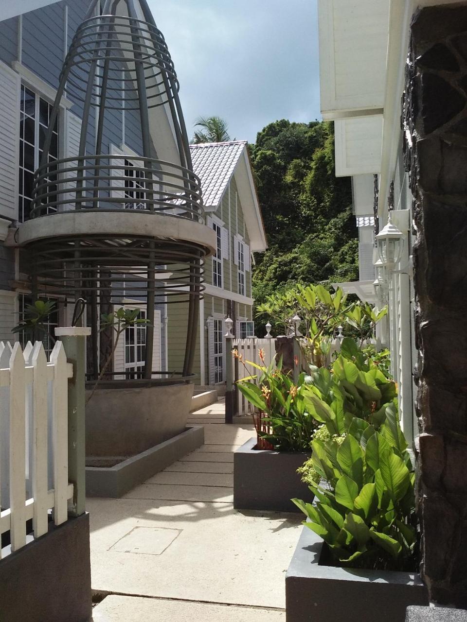 Royale Chenang Resort Pantai Cenang  Exterior photo